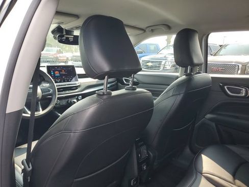 Used 2022 Jeep Compass Trailhawk AWD/4WD image 10