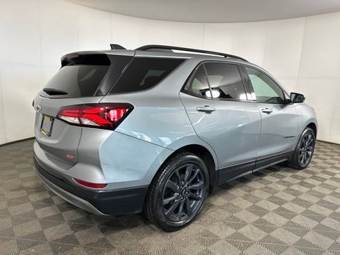 Used 2024 Chevrolet Equinox RS image 3