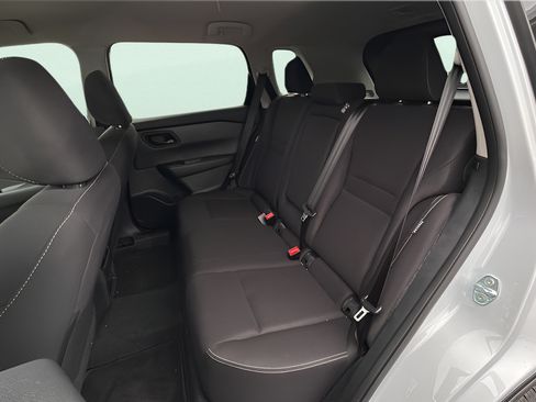 Used 2025 Nissan Rogue S FWD image 24