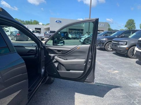 Used 2025 Subaru Outback Wilderness AWD/4WD image 14
