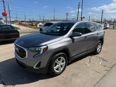 Used 2018 GMC Terrain SLE image 4