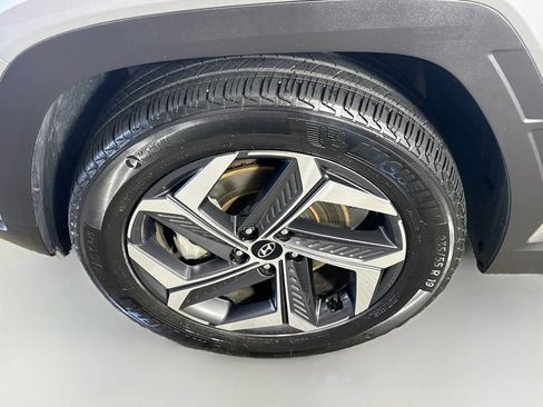 Used 2023 Hyundai Tucson Limited AWD/4WD image 4