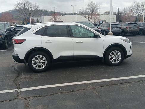 Used 2024 Ford Escape Active w/ Tech Pack #1 image 3