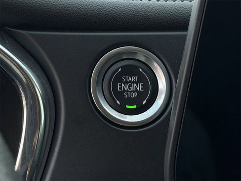 Certified 2023 Chevrolet Blazer LT w/ Convenience Package image 22