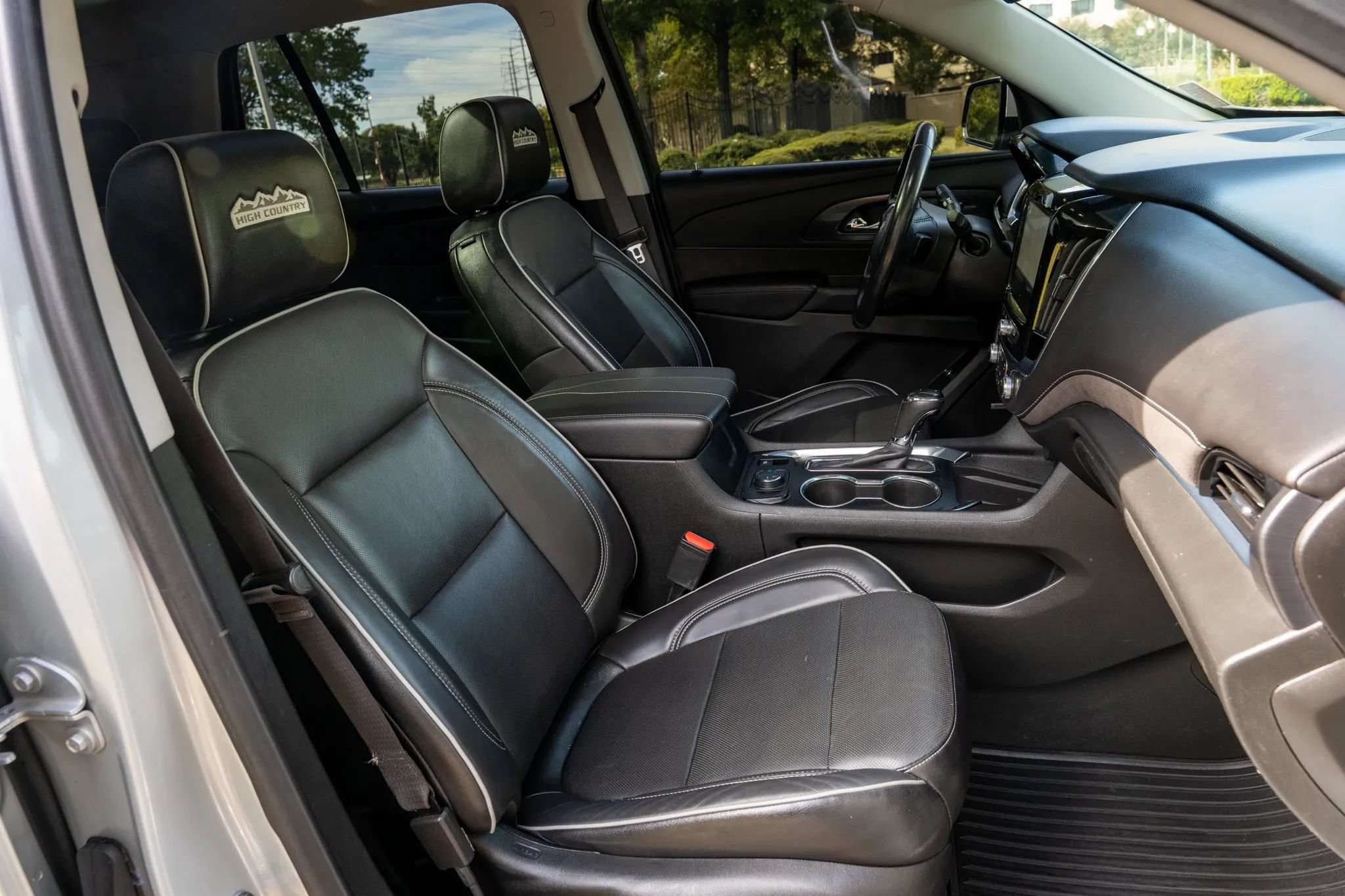 Used 2020 Chevrolet Traverse High Country AWD/4WD image 17