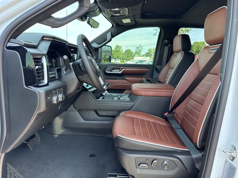 New 2026 GMC Sierra 2500 Denali Ultimate AWD/4WD image 8