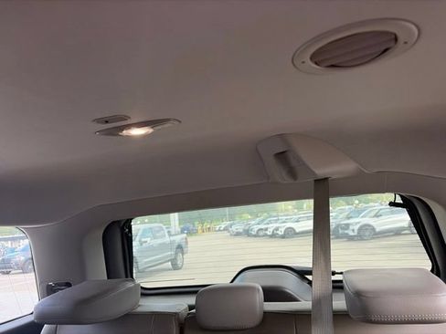 Used 2021 Ford Expedition XLT AWD/4WD image 39