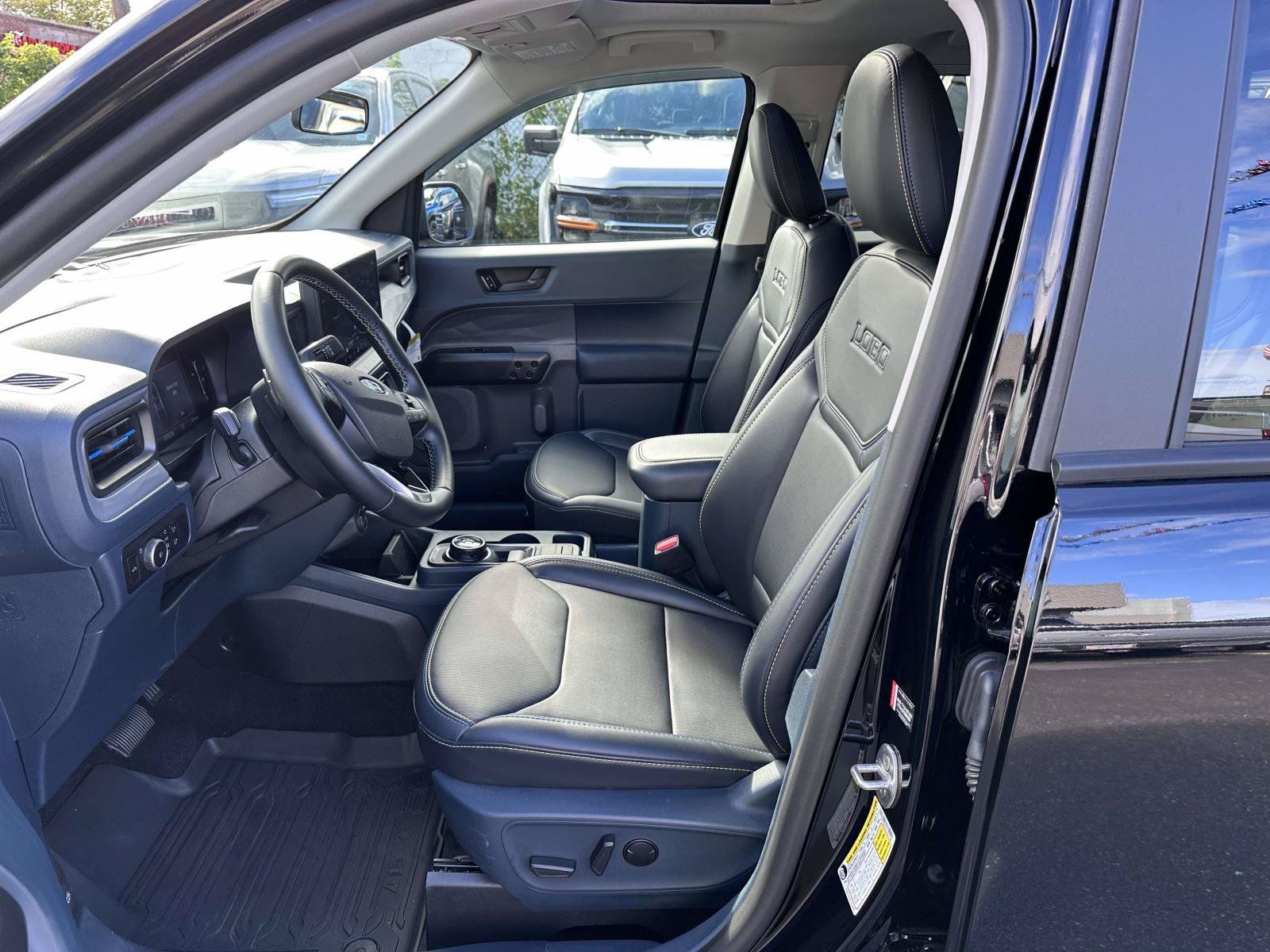 Used 2026 Ford Maverick Lobo AWD/4WD image 12