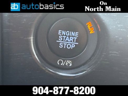 Used 2018 Jeep Grand Cherokee Laredo image 30