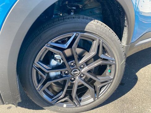 New 2026 Nissan Kicks SR image 10