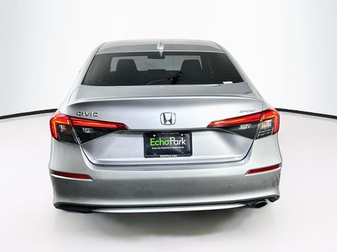 Used 2022 Honda Civic Sport image 7