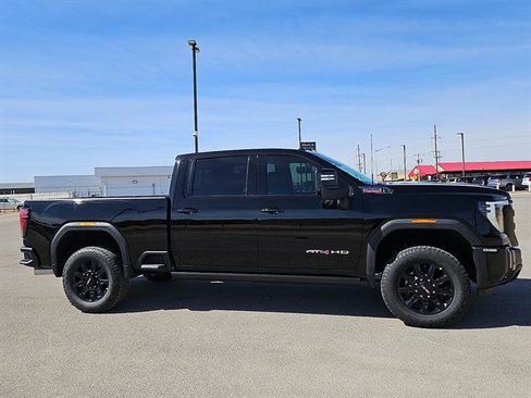 New 2026 GMC Sierra 2500 AT4 w/ AT4 Premium Plus Package image 6