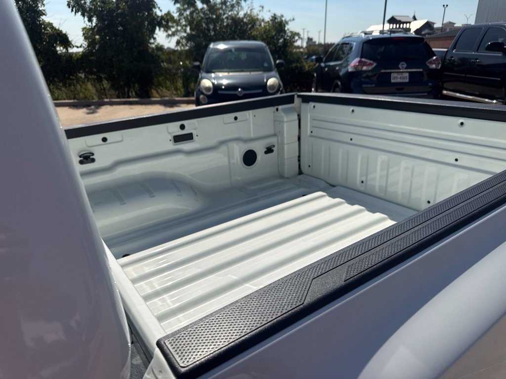 Used 2025 Nissan Frontier SV RWD image 10