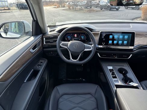 New 2026 Volkswagen Atlas SE image 15