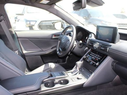 Certified 2025 Lexus IS 350 F Sport RWD image 5