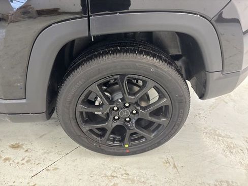 New 2026 Jeep Compass Latitude image 5