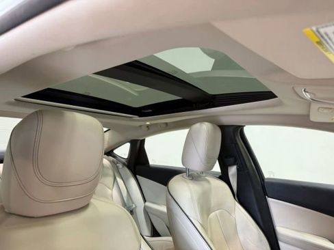 Used 2015 Chrysler 200 C w/ Navigation & Sound Group I image 28