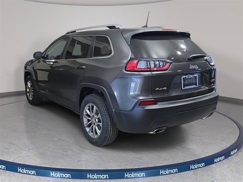 Used 2019 Jeep Cherokee Latitude Plus w/ Cold Weather Group image 8