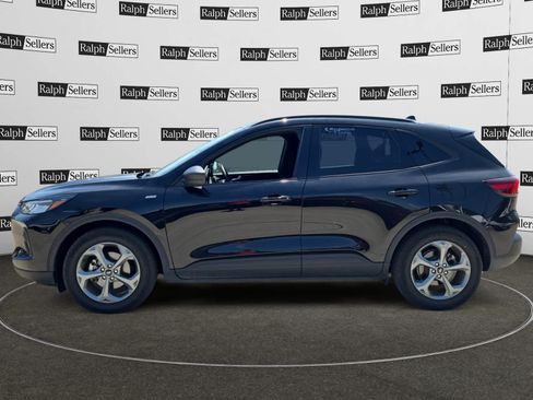 Used 2025 Ford Escape ST-Line FWD image 3