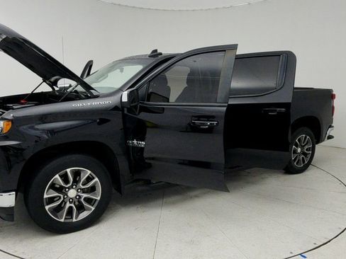 Used 2020 Chevrolet Silverado 1500 LT w/ Texas Edition RWD image 11