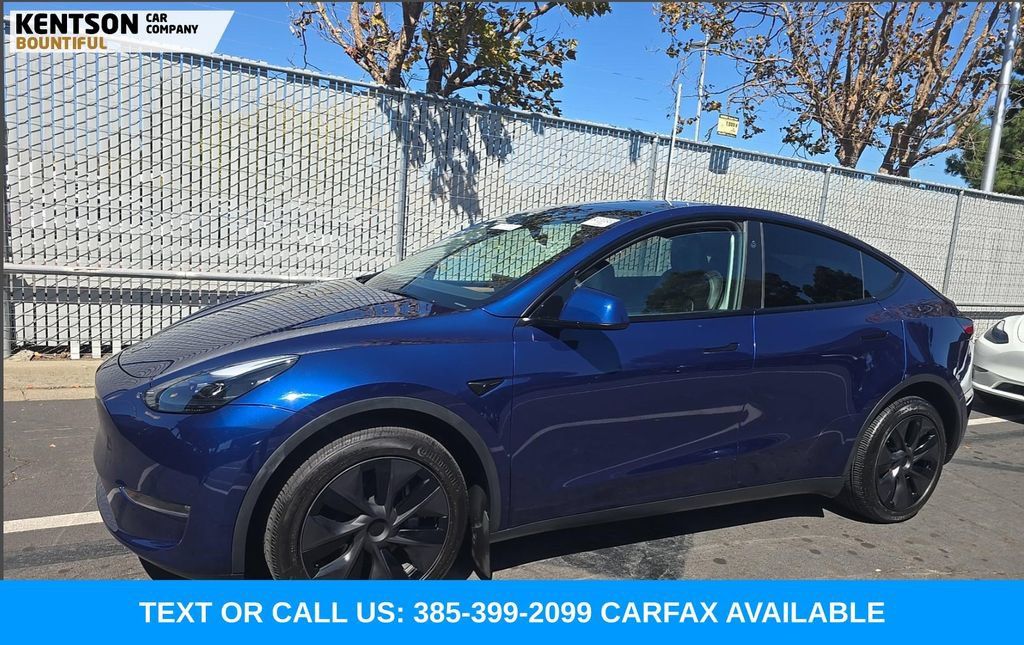 Used 2025 Tesla Model Y Long Range AWD/4WD image 1