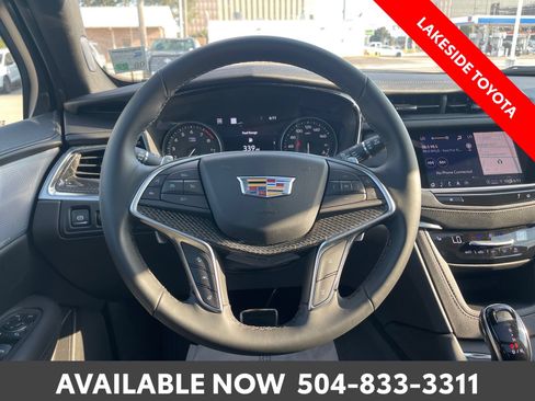 Used 2025 Cadillac XT5 Sportv w/ Technology Package AWD/4WD image 23