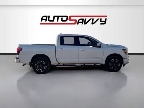 Used 2022 Nissan Titan Platinum Reserve w/ Moonroof Package image 8