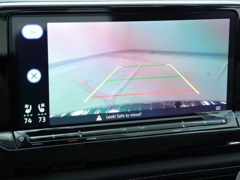 New 2026 Volkswagen Atlas SE FWD image 21