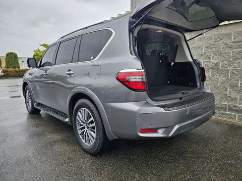 Used 2022 Nissan Armada SL w/ Captain's Chairs Package AWD/4WD image 7