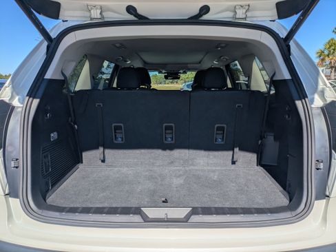 Certified 2023 Subaru Ascent Limited w/ Technology Package image 13