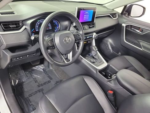 Used 2025 Toyota RAV4 XLE Premium w/ Weather Package AWD/4WD image 18