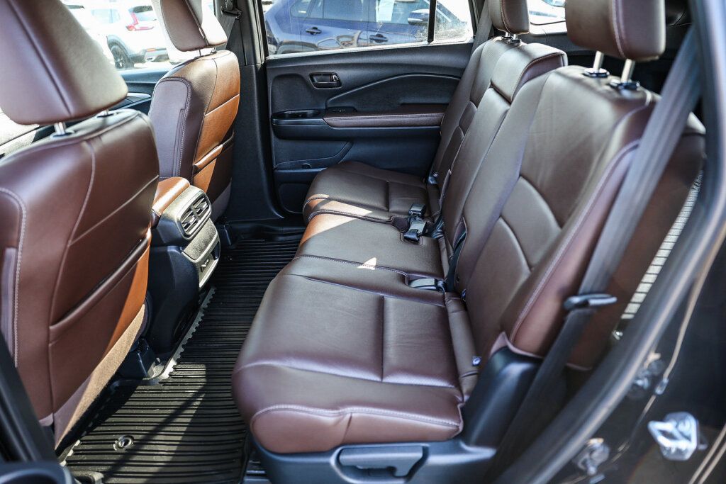 Used 2024 Honda Passport EX-L image 8