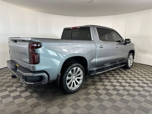 Used 2021 Chevrolet Silverado 1500 High Country image 3
