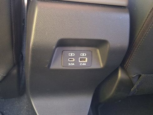 Used 2024 Subaru Crosstrek 2.0i Premium AWD/4WD image 12
