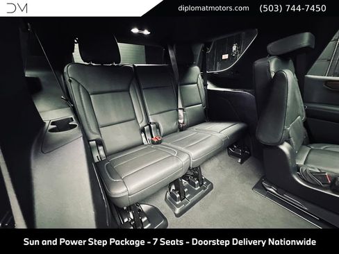 Used 2026 GMC Yukon Denali w/ Sun & Power Step Package AWD/4WD image 24