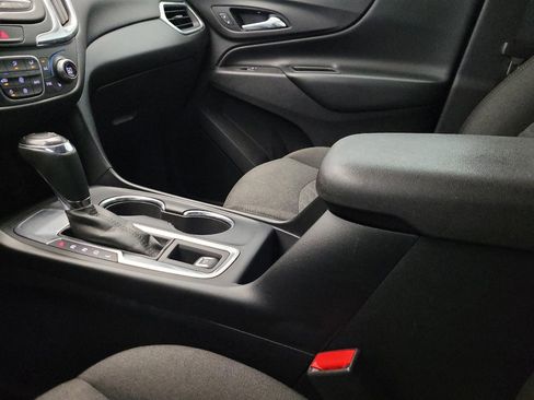 Used 2018 Chevrolet Equinox LT image 26