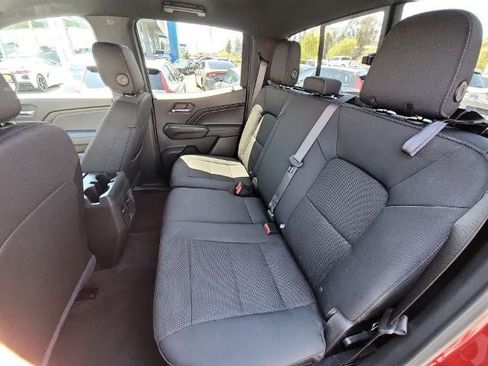 Used 2024 Chevrolet Colorado LT w/ LT Convenience Package II RWD image 26