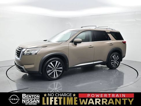 Used 2023 Nissan Pathfinder Platinum AWD/4WD image 1