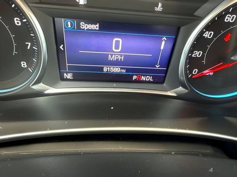 Used 2022 Chevrolet Equinox LT AWD/4WD image 25