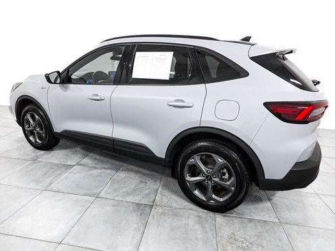 Certified 2025 Ford Escape ST-Line AWD/4WD image 5