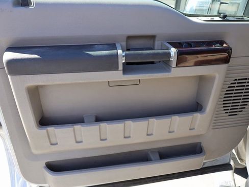 Used 2008 Ford F350 Lariat AWD/4WD image 10