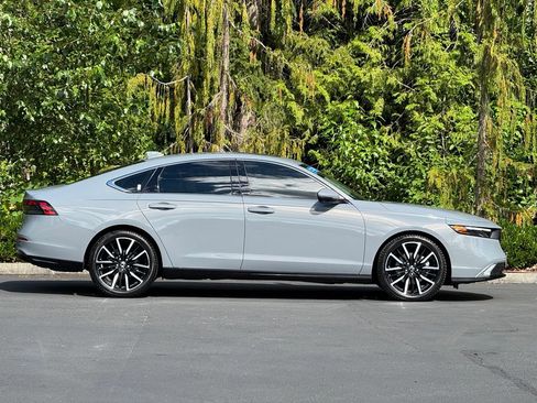 Certified 2023 Honda Accord Touring image 40