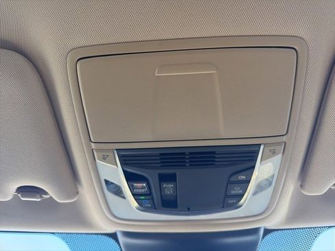 Used 2021 Acura TLX Advance image 30