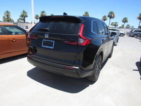 Used 2026 Honda CR-V EX-L image 3