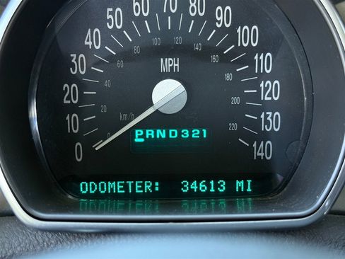 Used 2004 Chevrolet SSR w/ Preferred Equipment Group image 40