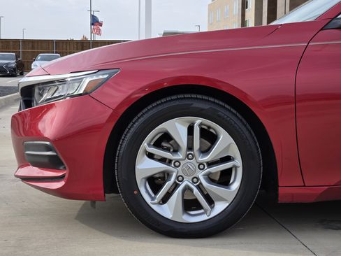 Used 2018 Honda Accord LX image 6