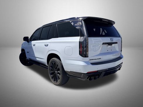 Certified 2026 Cadillac Escalade V w/ LPO, ONYX Package AWD/4WD image 3