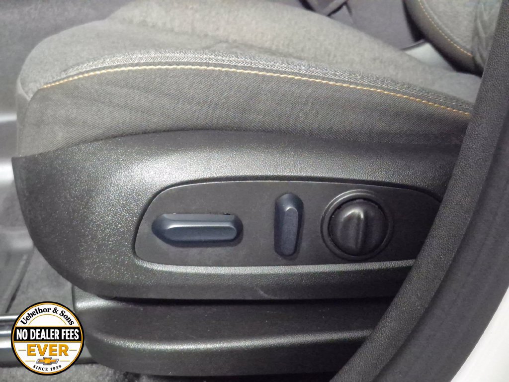 Used 2024 Chevrolet Equinox LT FWD image 18
