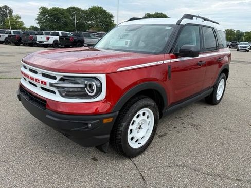 Used 2023 Ford Bronco Sport Heritage w/ Heritage Convenience Package AWD/4WD image 2