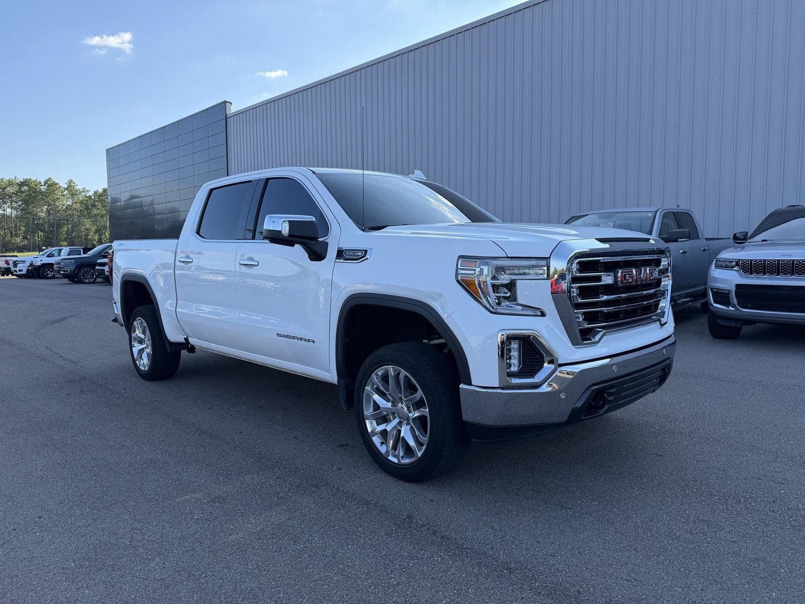Used 2020 GMC Sierra 1500 SLT w/ SLT Premium Plus Package AWD/4WD image 3